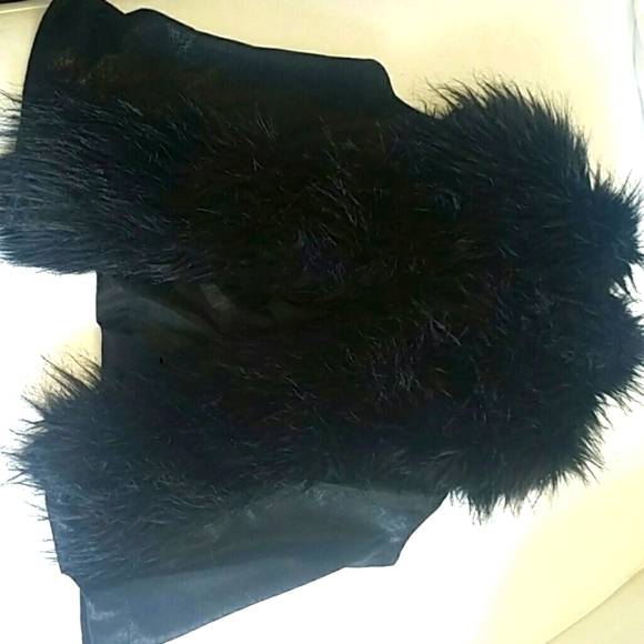 Black faux fur n suede vest - Picture 6 of 7